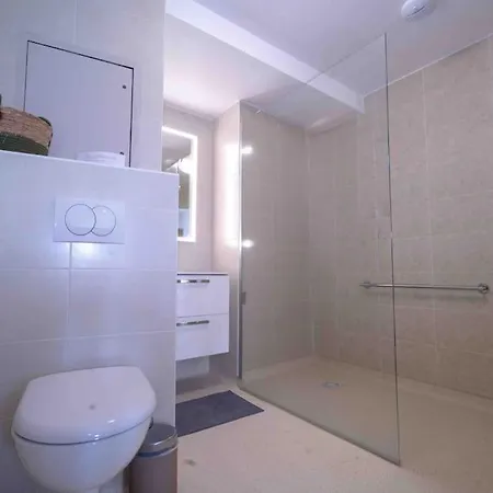 Apartment 2 Pieces Moderne Et Paisible - 348c *