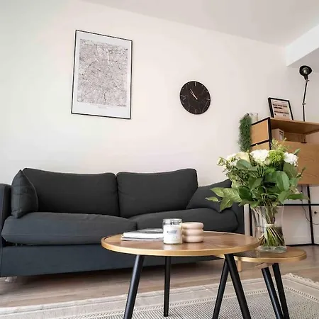2 Pieces Moderne Et Paisible - 348c Apartment
